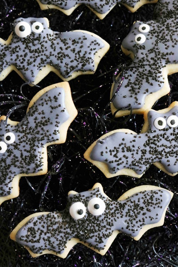Yes, please. Nom. Nom. 20 of the Best Halloween Treats on Pinterest | Cartageous.com/Blog