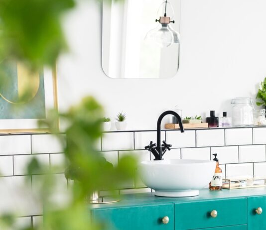 Can We Just Talk About These Beautiful Bathrooms on Pinterest for A Sec?