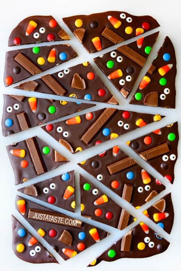 Yes, please. Nom. Nom. 20 of the Best Halloween Treats on Pinterest | Cartageous.com/Blog
