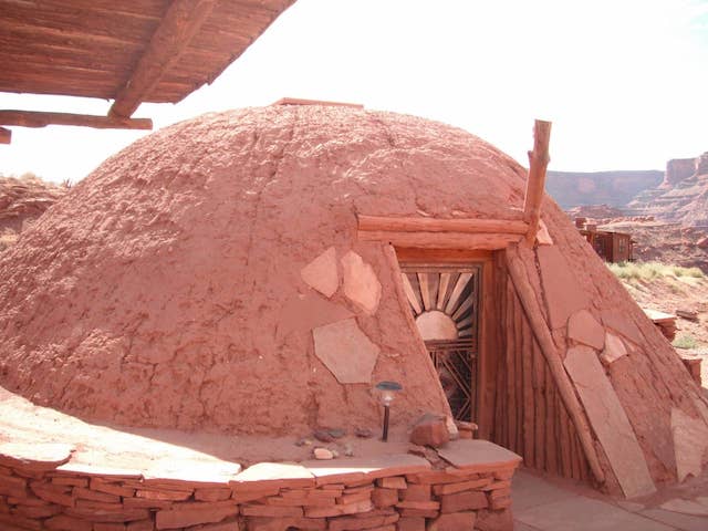 10 Dreamy AirBnbs Near National Parks | InStyleRooms.com/Blog