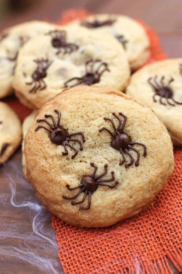 Yes, please. Nom. Nom. 20 of the Best Halloween Treats on Pinterest | Cartageous.com/Blog